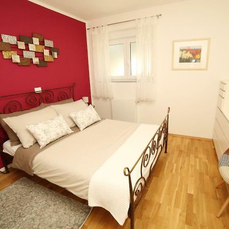 Apartman Nebo Pula Exterior photo