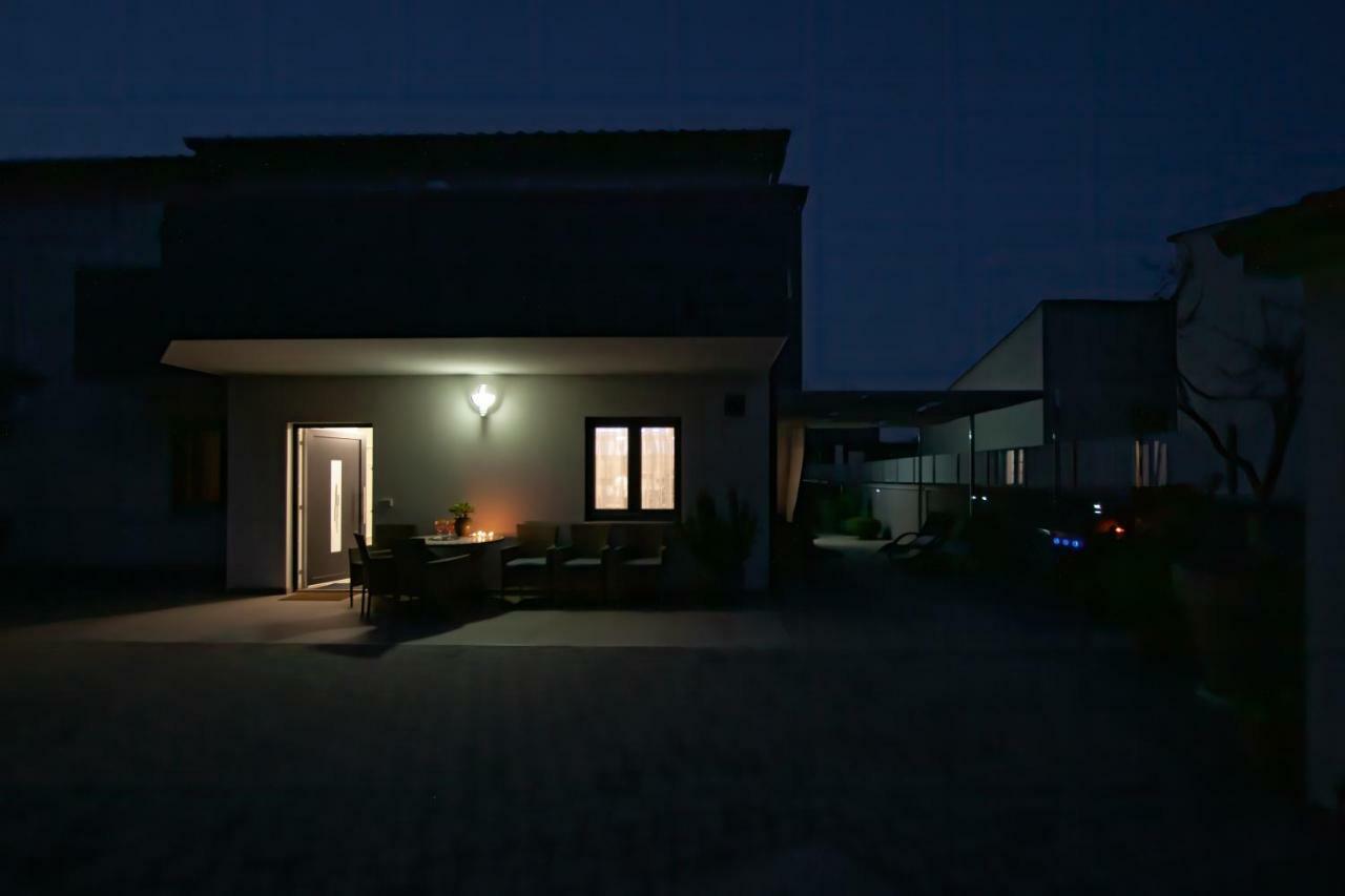 Apartman Nebo Pula Exterior photo